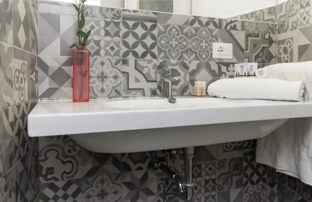 Santonofrio Apartments Silver e White-1